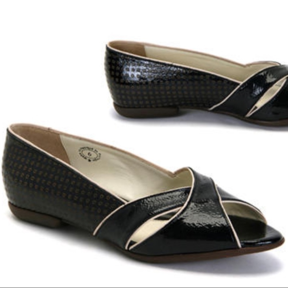 John Fluevog Black Etched Baccarat Leather Peep Toe “Tootsie” Flats 8